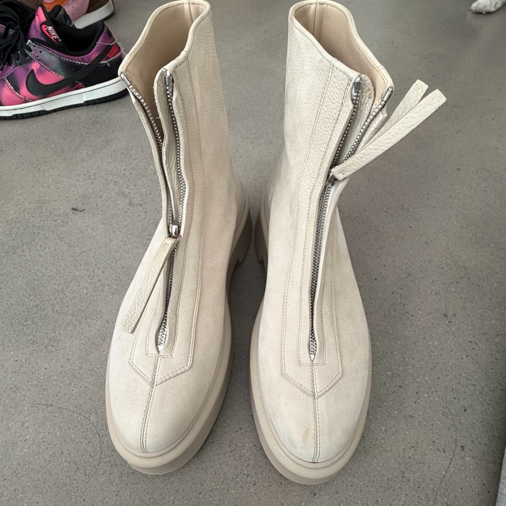 The Row Zipped Boot in beige grained nubuck leather 40.5